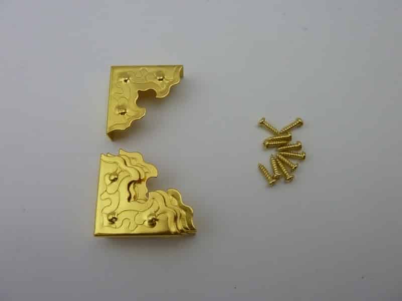 25mmx25mm Brass Plated Decorated Box Corners