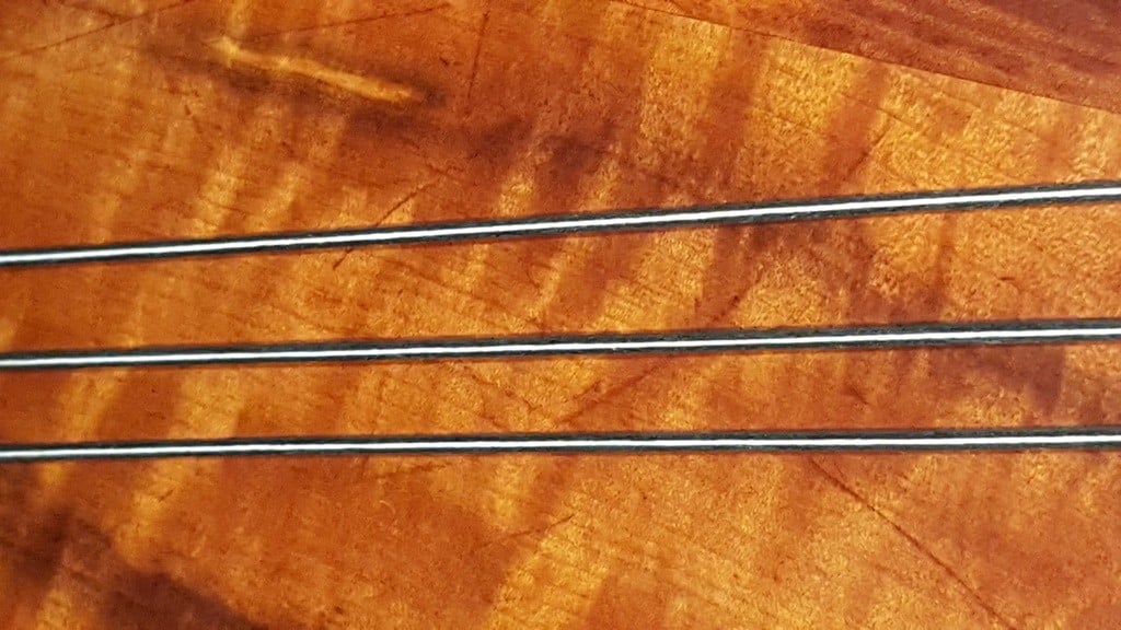 Stringing Black-White-Black 2mm x 1mm