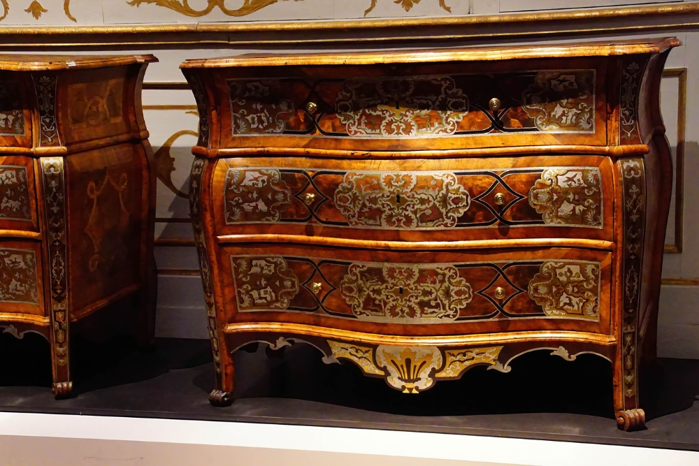 Today_ The continued use and popularity of veneer inlays in modern furniture and cabinetry Today_ The continued use and popularity of veneer inlays in modern furniture and cabinetry